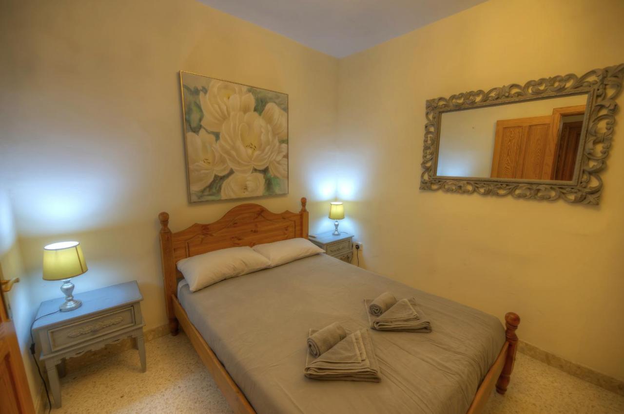 Large And Bright Apartment In The City Centre Goslm-2 Сліма Екстер'єр фото