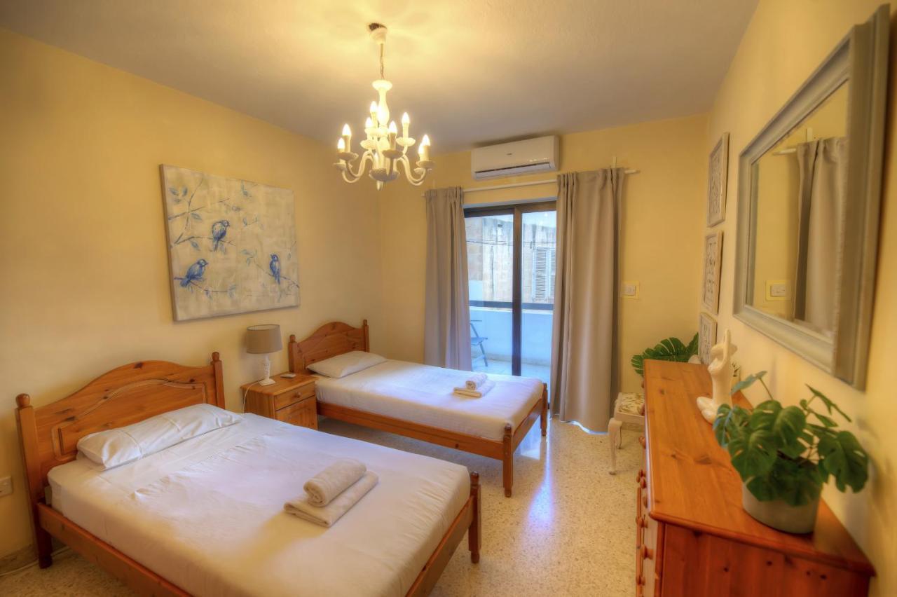 Large And Bright Apartment In The City Centre Goslm-2 Сліма Екстер'єр фото