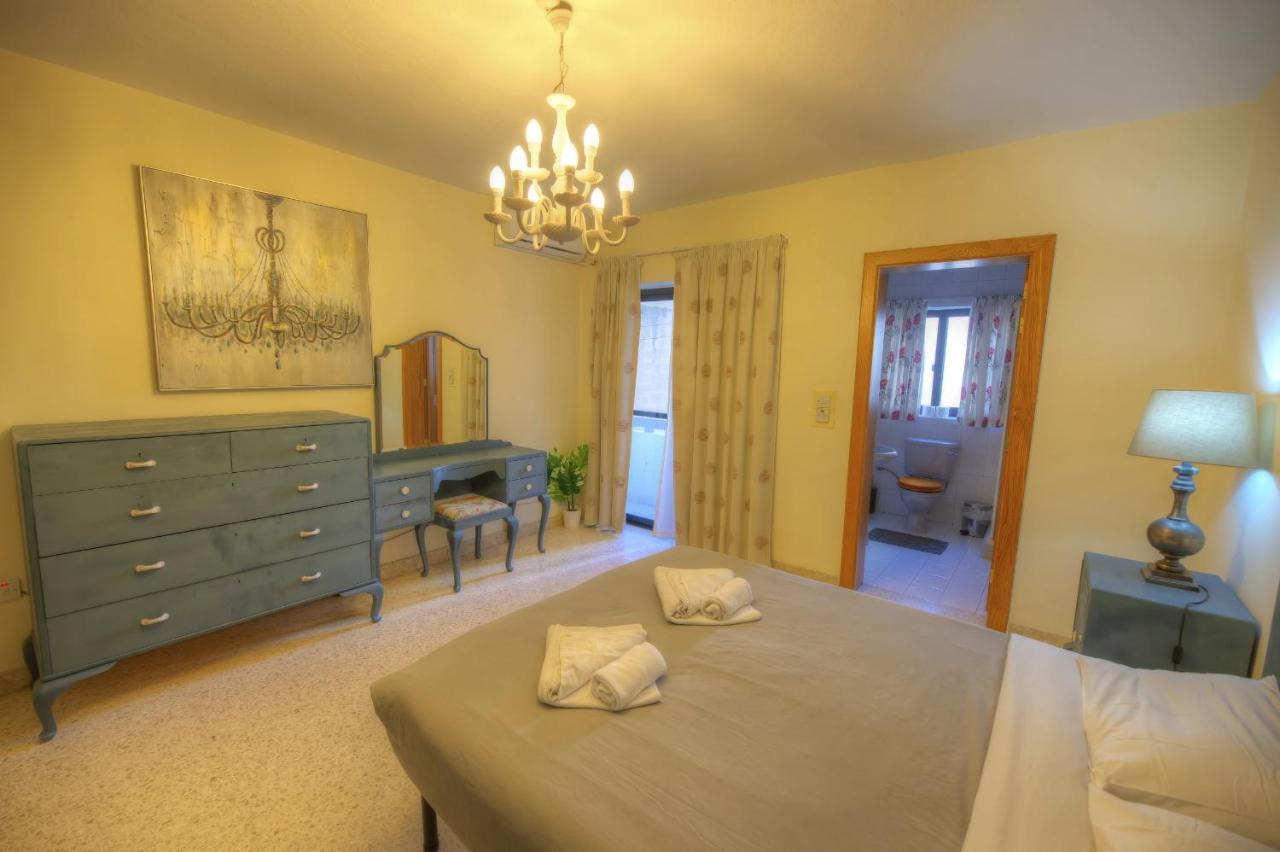 Large And Bright Apartment In The City Centre Goslm-2 Сліма Екстер'єр фото